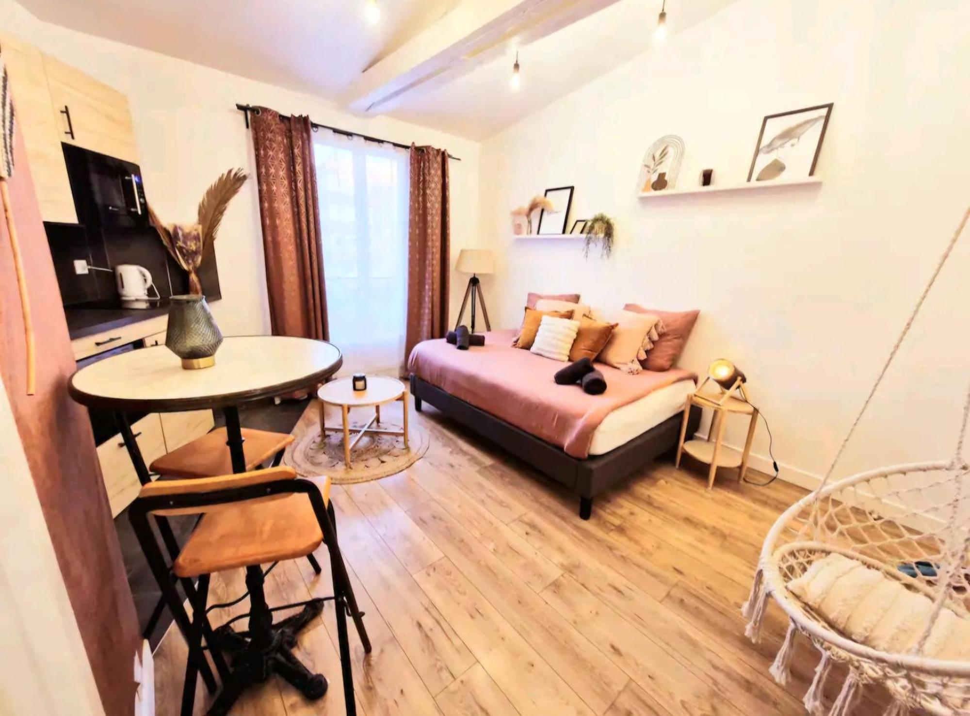 Maison Juliette กลีชี ภายนอก รูปภาพ