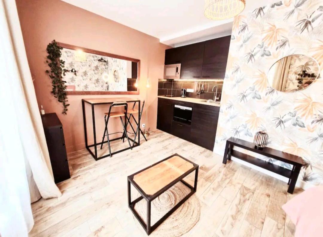 Maison Juliette กลีชี ภายนอก รูปภาพ
